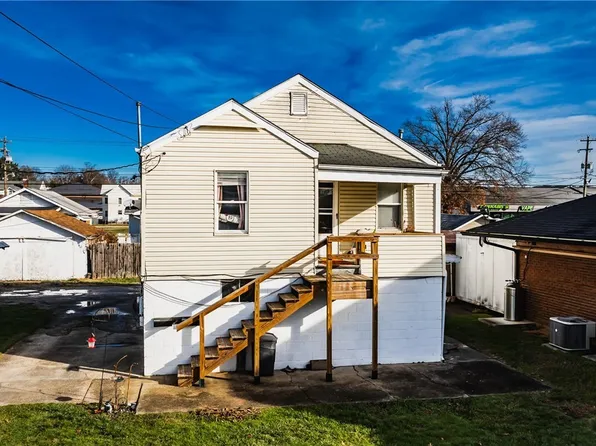 1321 Lakeview Dr, Parkersburg, WV 26104