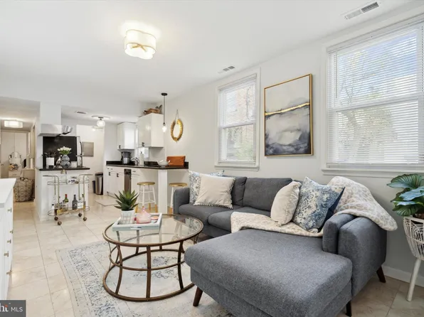 328 Queen St APT 2, Philadelphia, PA 19147