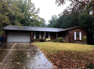 1396 Virginia Dr, Ballwin, MO 63011