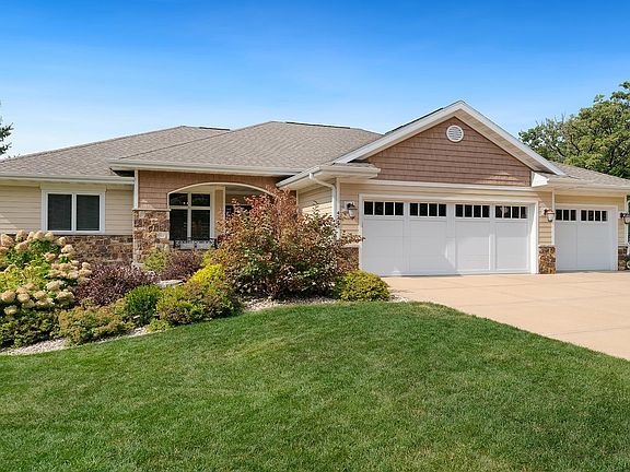 3rd image of 4245 Orion Dr