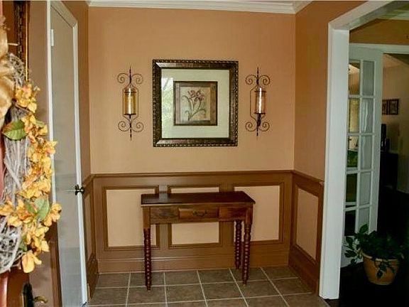2nd image of 204 Cambridge Pl