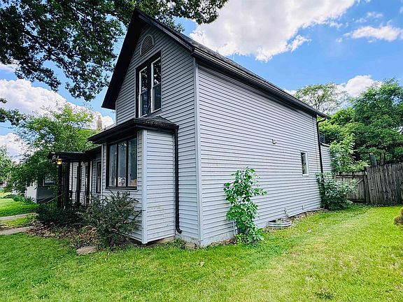 5th image of 1712 Carney Ave