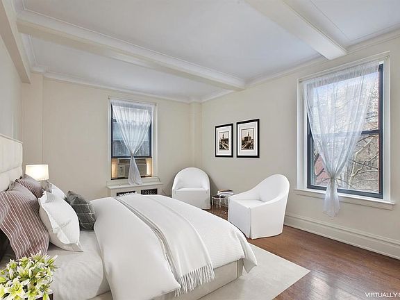 3rd image of 30 Beekman Pl #4B