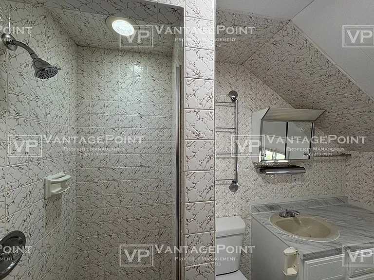 827 W 11th Ave — Photo 13