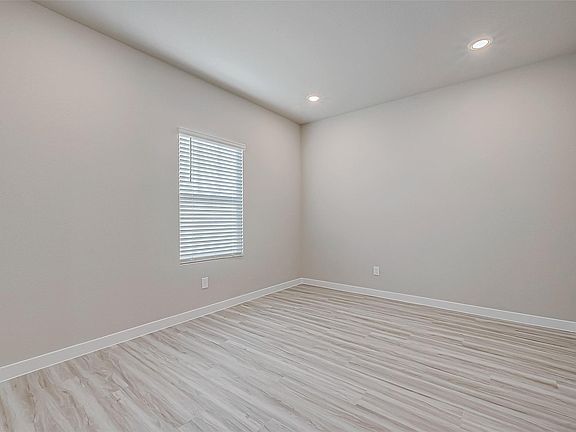 2nd image of 6343 Buffalo Bend Ln