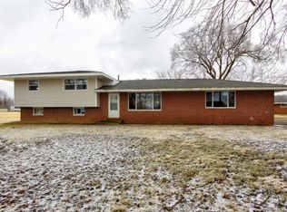 1903 Brownfield Rd, Urbana, IL 61801