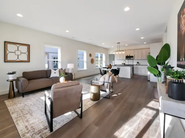 80 Sunset Dr, Trenton, GA 30752