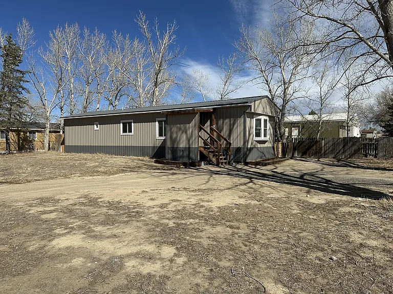 2354 W Ponderosa St — Photo 2