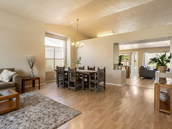 3rd image of 8305 Camino Paisano NW