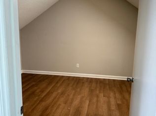 452 8th Ave SE, Hickory, NC 28602