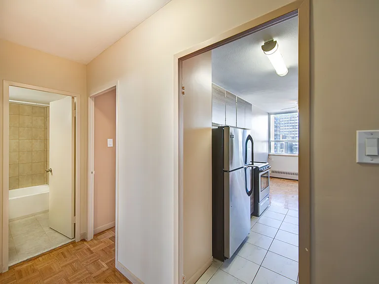 44 Dunfield Ave — Photo 29