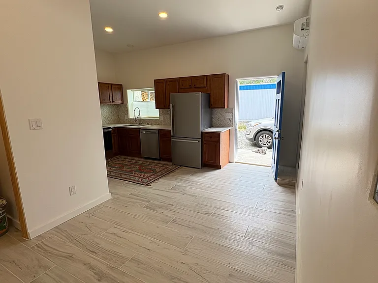 1709 Espinacitas St — Photo 3