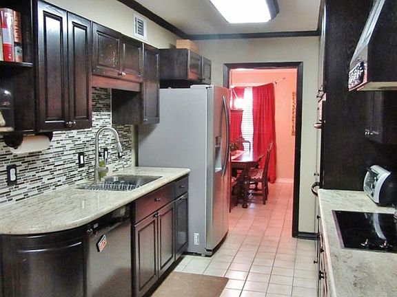 4th image of 5720 Townhouse Ln