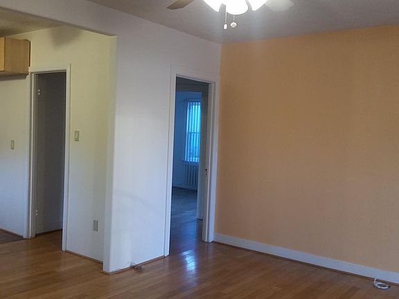 2nd image of 333 N Kenilworth Ave