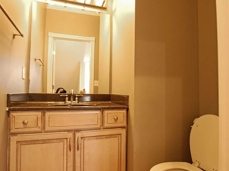 921 Sharkey Ln — Photo 17