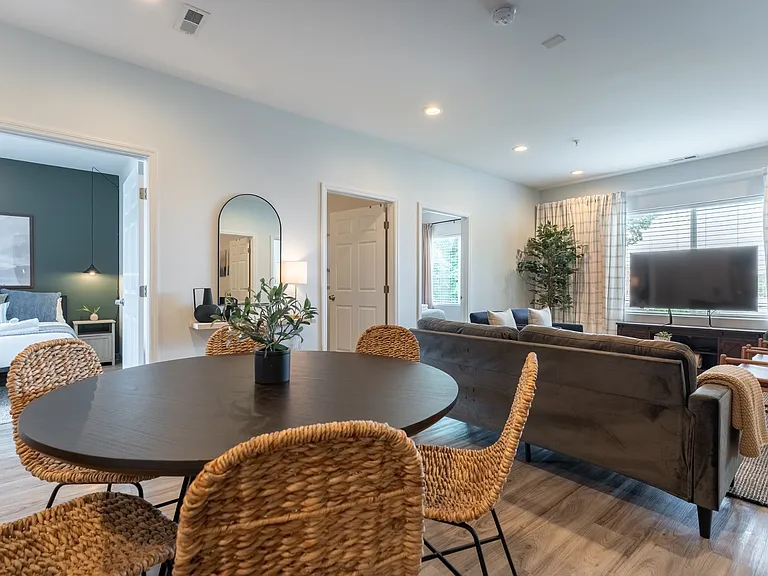941 Main St #205 — Photo 4