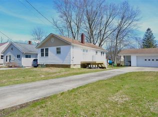 7583 Clark St, Olmsted Falls, OH 44138