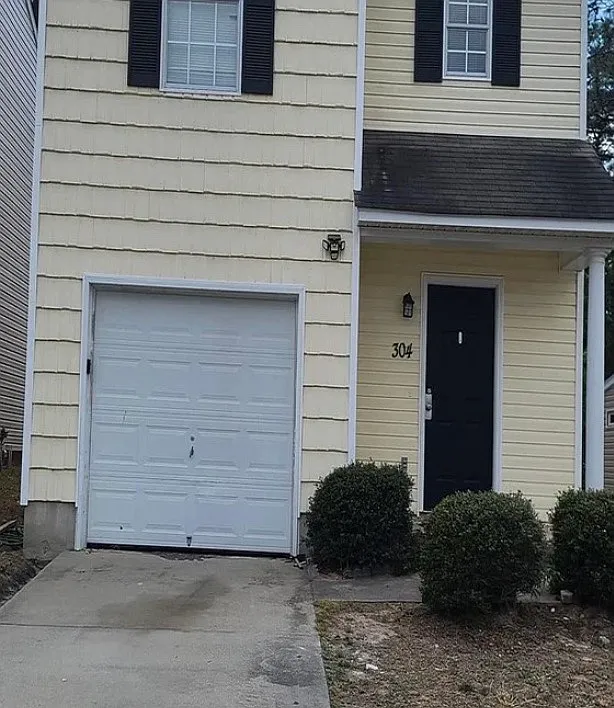 304 Curvewood Rd