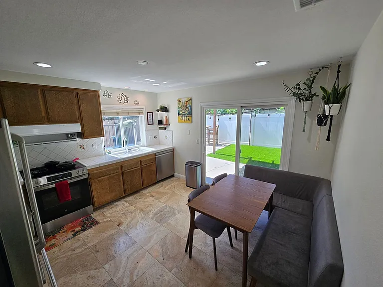 4335 Fireside Ln — Photo 8