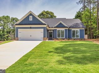 5310 Raintree Cir, Oakwood, GA 30566