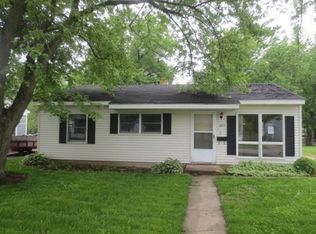 605 Fairlane Ave, Dekalb, IL 60115