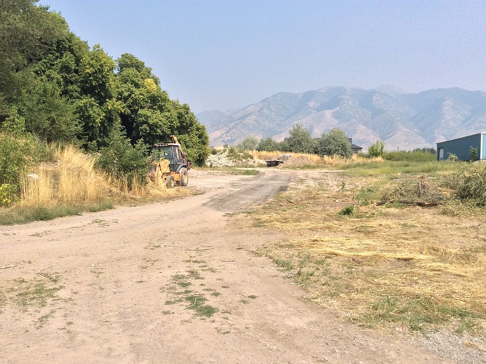 2nd image of 790 S Main