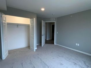 200 Larkspur Ln #104, Ephrata, PA 17522