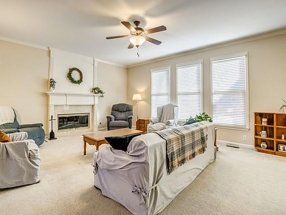 5th image of 223 Briarwood Ln