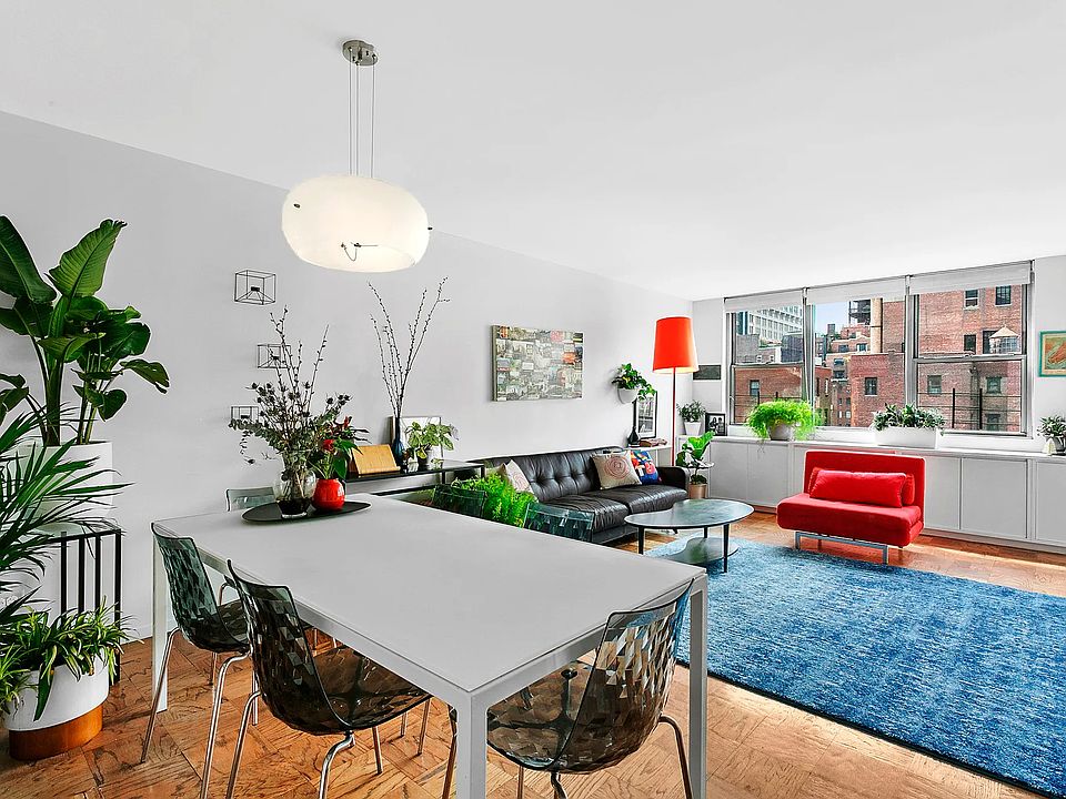1st image of 32 Gramercy Park S #12H