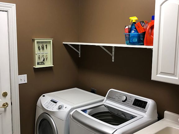 main floor laundry 