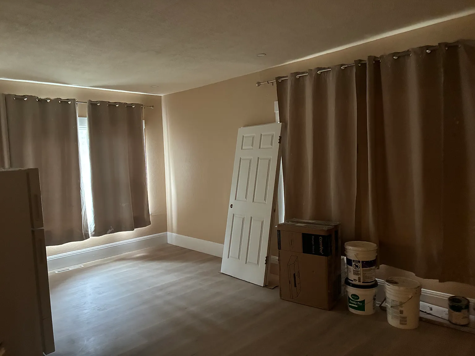 2 bed, 2200 sqft, $4,250 — Photo 2