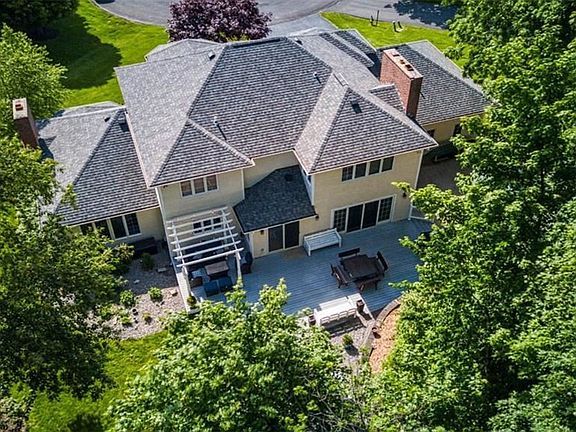 2nd image of 4760 Carnoustie Ln