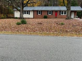 415 Callis Rd, South Hill, VA 23970