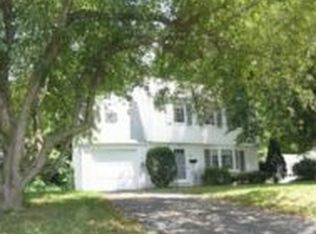 32 Westview Dr, East Hartford, CT 06118