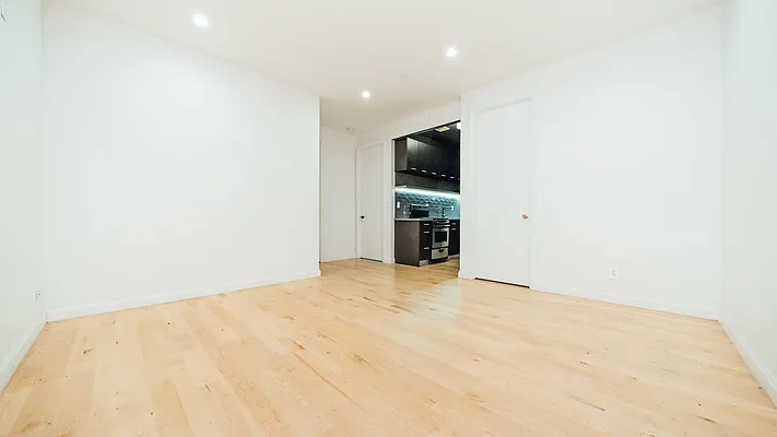 Rented by Nooklyn NYC LLC | media 6