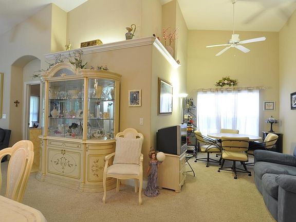 5th image of 1606 Areca Palm Dr