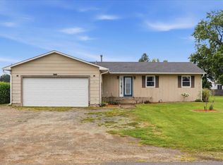 203 W Nissen Stigen, Lee, IL 60530