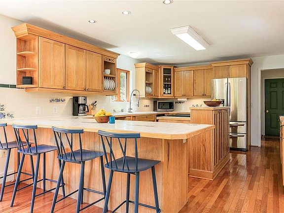5th image of 18366 Heritage Cir
