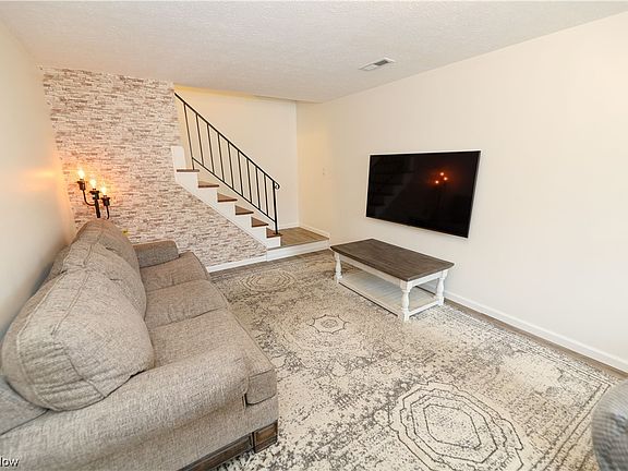 2nd image of 781 Tollis Pkwy #12-08