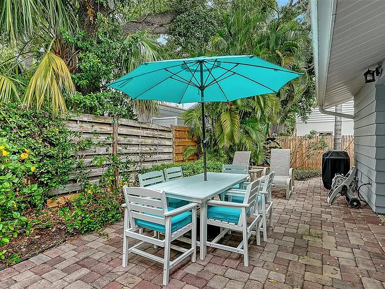 1773 Harmony Ln — Photo 30