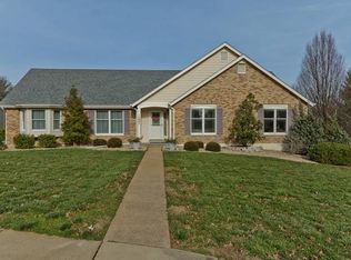 1901 Mistflower Glen Ct, Chesterfield, MO
