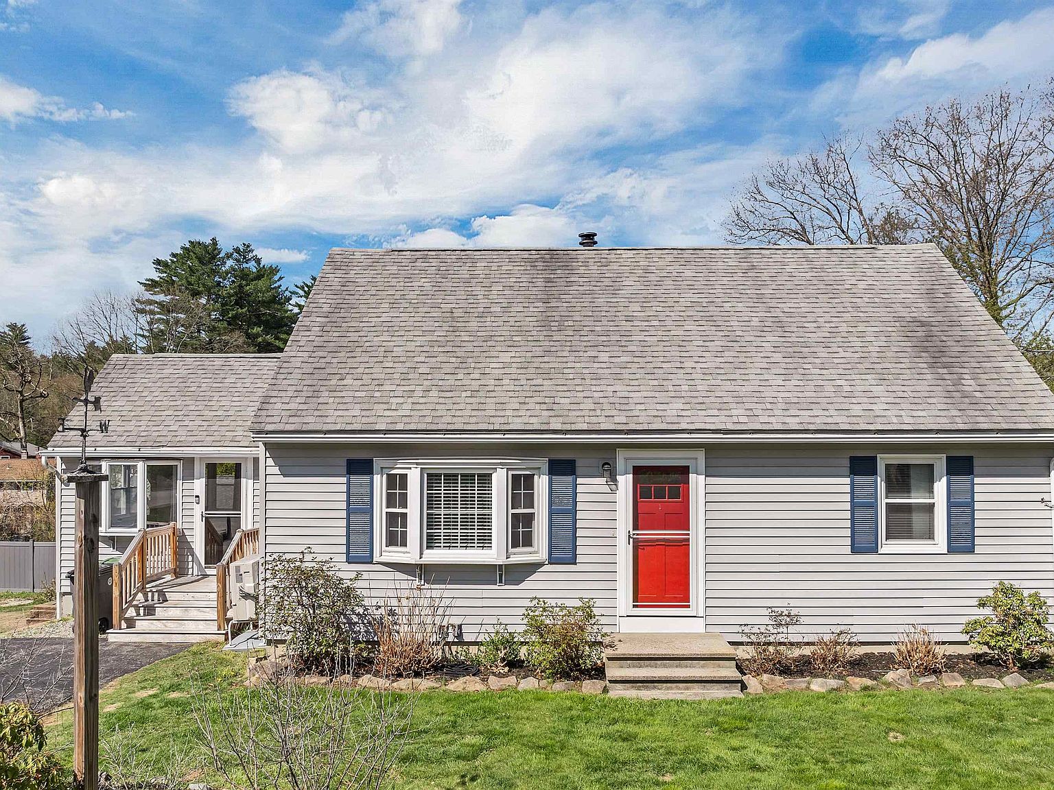 6 Summit Drive, Hooksett, NH 03106 | Zillow