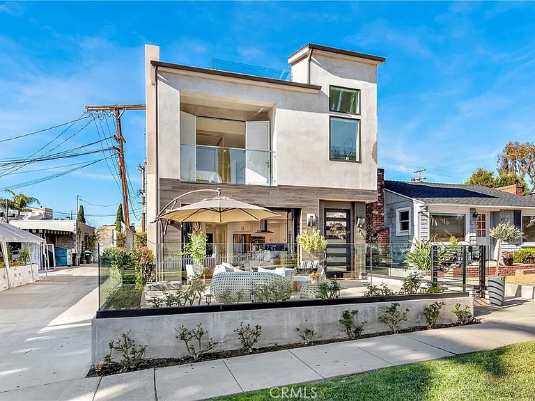 415 Marguerite Ave — Photo 3