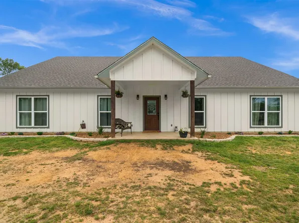 907 An County Rd #3582, Palestine, TX 75803