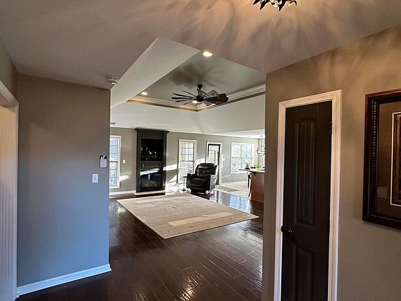 3rd image of 3392 Byers Ct