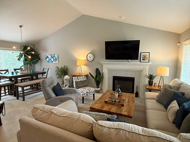 12689 SW Ascension Dr — Photo 2