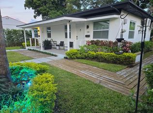 208 SE 4th St #1-2, Hallandale, FL 33009