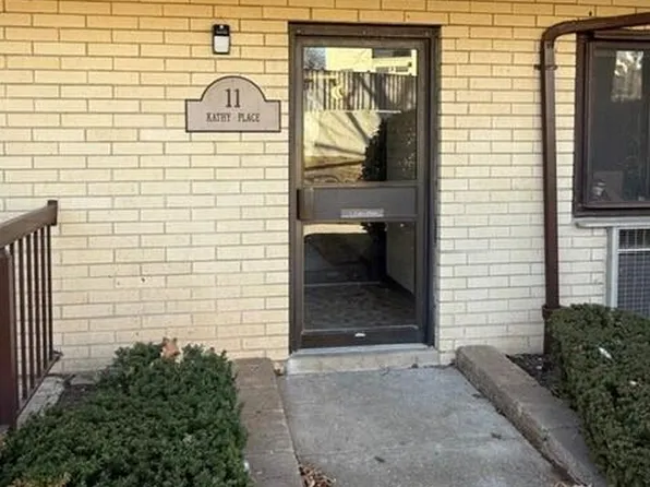 11 Kathy Pl APT 3B, Staten Island, NY 10314
