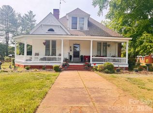 427 Davie Ave, Statesville, NC 28677