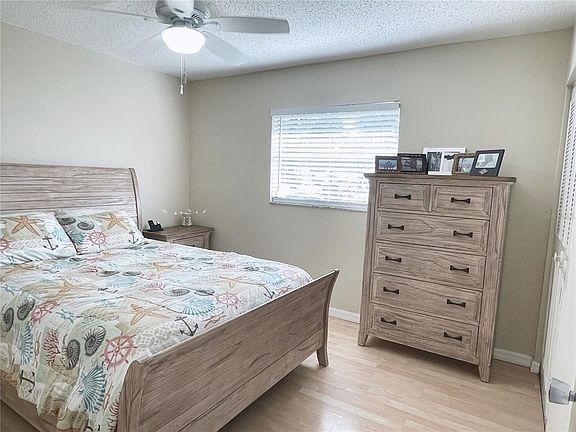 3rd image of 2033 Powderhorn Dr